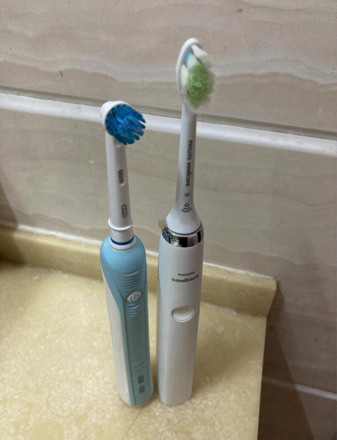 博朗欧乐b跟欧乐b区别 博朗和欧乐b电动牙刷一样么 